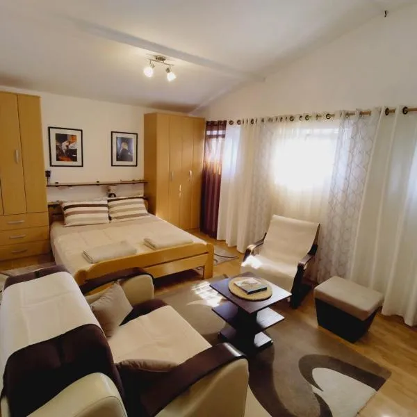 Apartman Orhideja, hotel en Novi Banovci