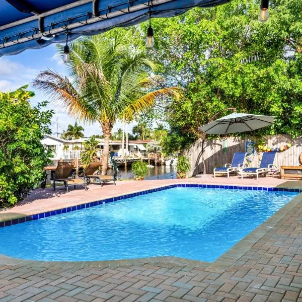 Purely Pompano, Pool, Water front, Paddleboard, Beach, 5 bedroom 3 bath, hotel in Pompano Beach