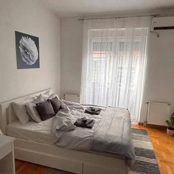 S11, hotel v destinaci Novi Sad