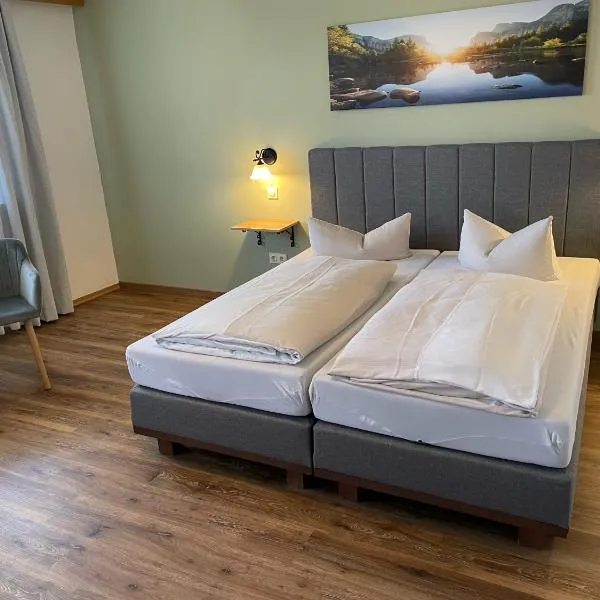 Hotel Garni Kern, hotel v destinaci Halfing