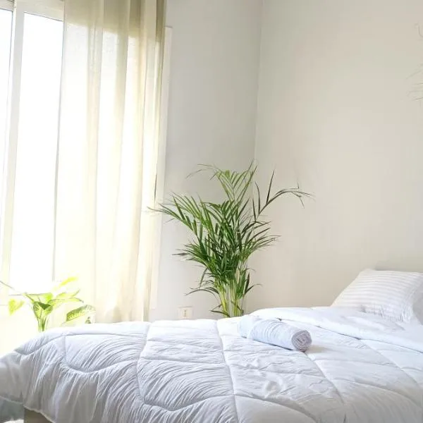 white Bear, hotel in Madinaty