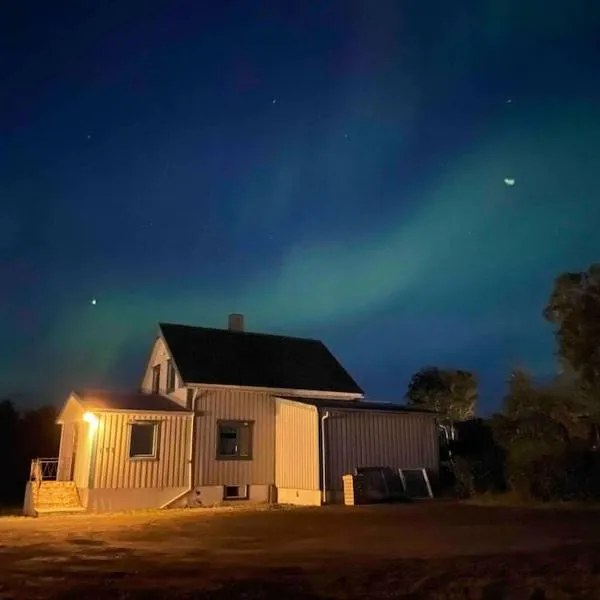 Koselig hus i landlig område, מלון בTangstad