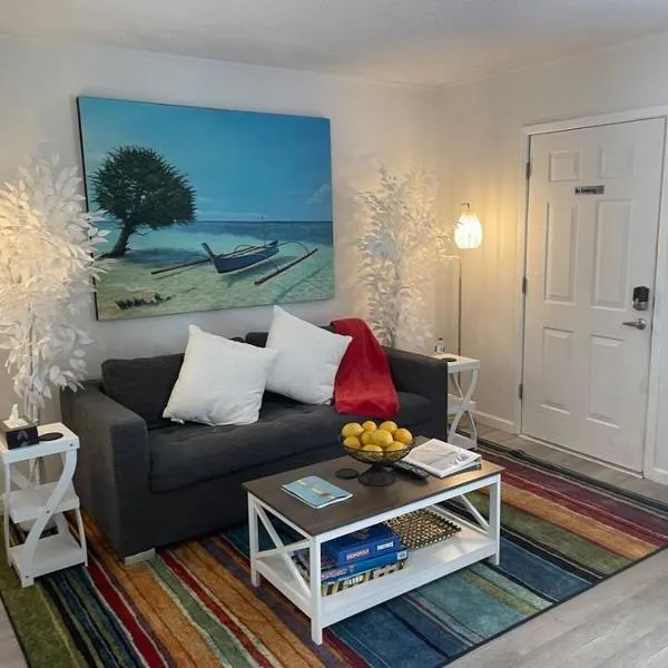 Gulf Shores Getaway steps away from the pool! – hotel w mieście Gulf Shores