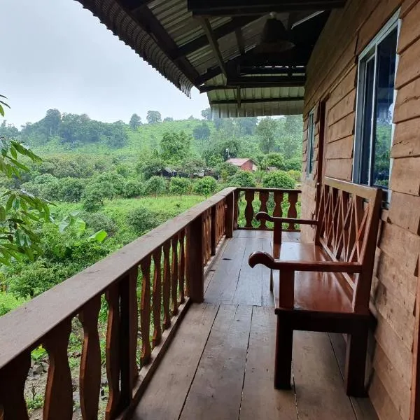 Banlung Mountain View Treks & Tours, hotel di Banlung