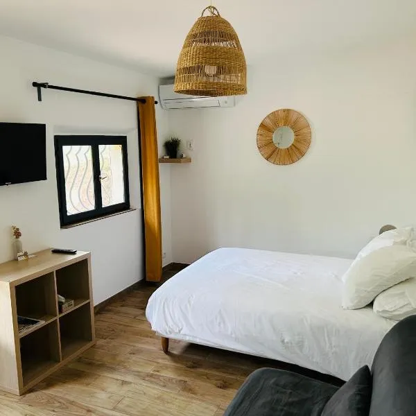 Le Cabanon, hotel v destinácii Collobrières