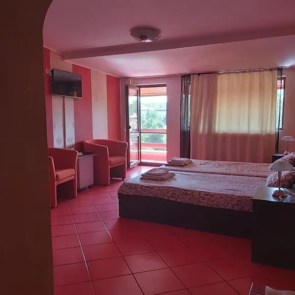 La Motanu, hotel em Snagov