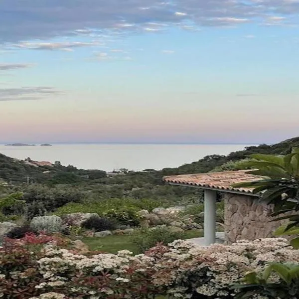 CORSACASA Villa in Palombaggia sea view, hôtel à Porto-Vecchio
