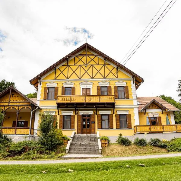 Sasréti Vadászkastély Almamellék, hotel in Szentlászló