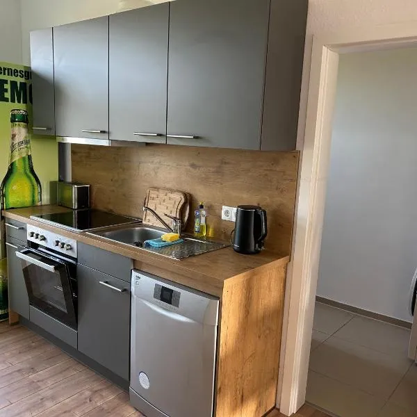 Gästewohnung gesamte Unterkunft- TV- Internet, ξενοδοχείο σε Osterburg