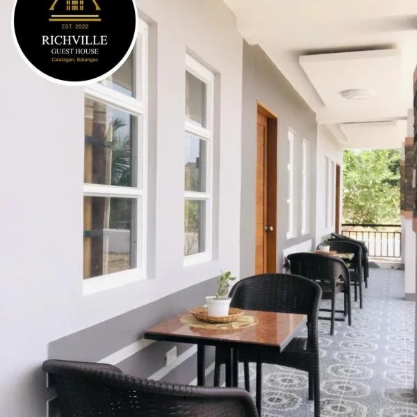 RICHVILLE LITTLE BORACAY GUEST HOUSE, hotel v destinaci Calatagan