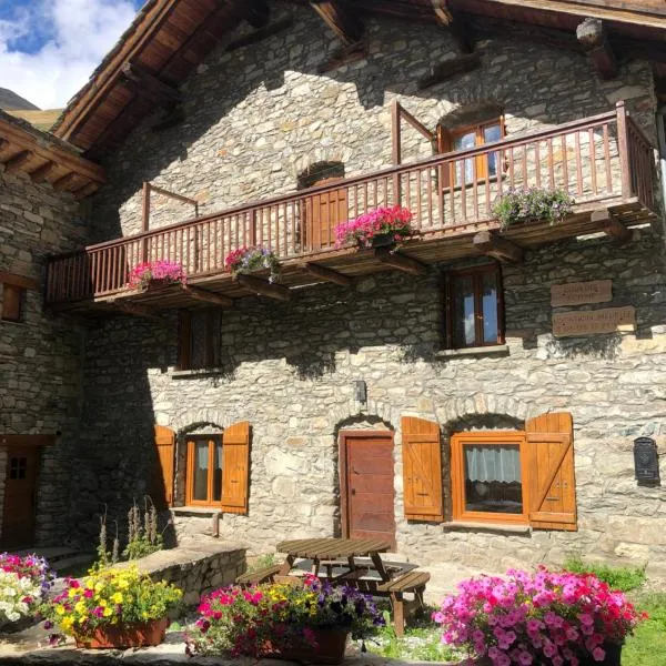 Chalet 3 Céline 6 personnes Vieux Village, ξενοδοχείο σε Bonneval-sur-Arc