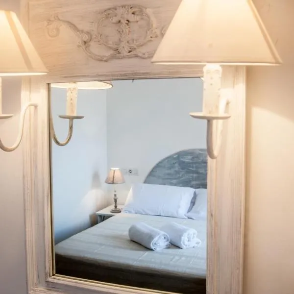 Hostal Bon Sol, hotel v destinaci Sant Ferran de Ses Roques