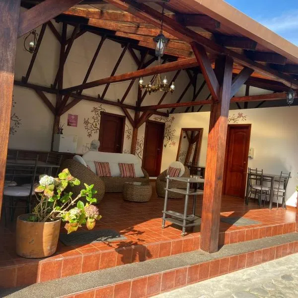 Quinta Hotel Las Buganvillas, hotel ad Ambato