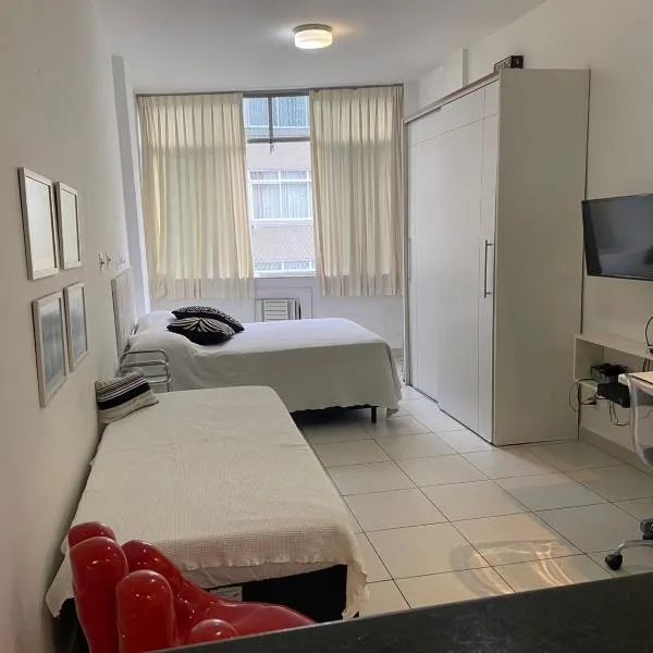 Posto 5- AP 804-Copacabana quadra da praia