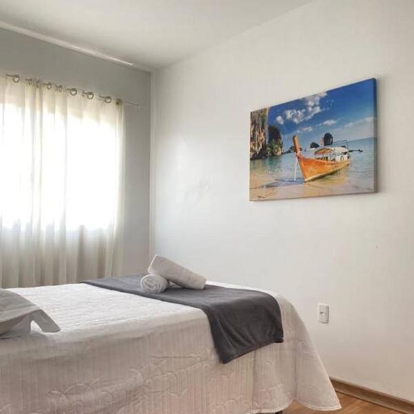 Apartamento Completo 2 Quartos com AC em Blumenau à 10min Vila Germânica, Tv a cabo e Premiere, ideal para família, Fácil acesso para Pomerode - Foto 2