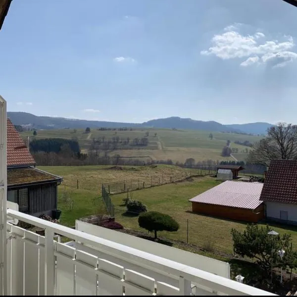 Landhaus Schneeberg, hotel di Bischofsheim an der Rhon