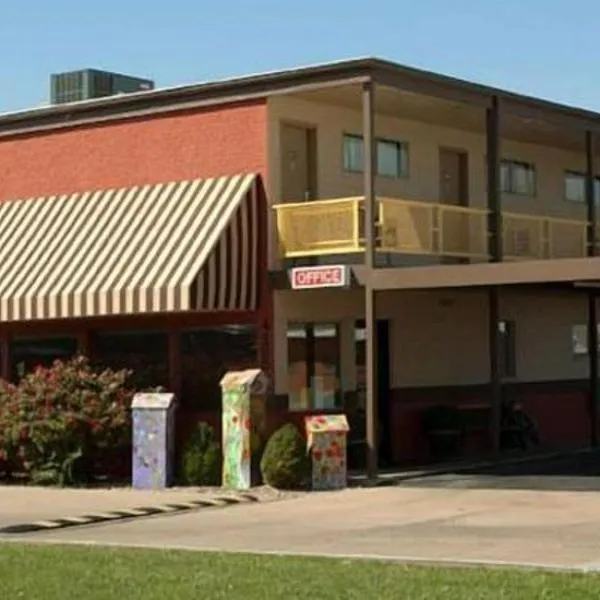 Big Bend Traveler's Inn, hotel in Hoisington