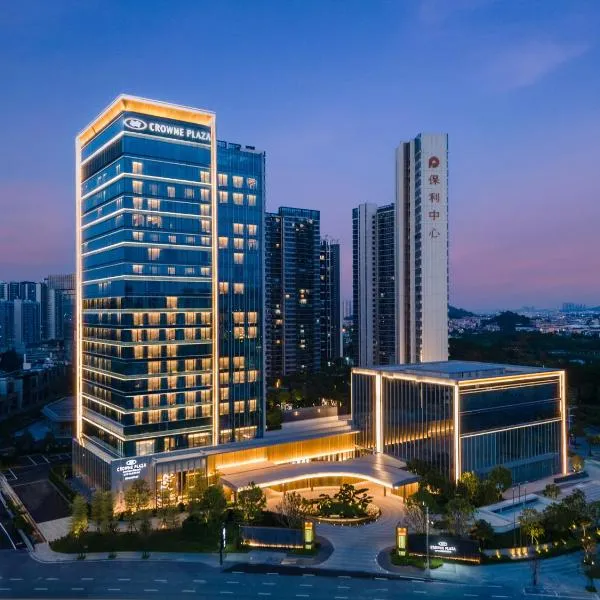 Crowne Plaza Jiangmen Binjiang by IHG, hotel v destinaci Ťiang-men