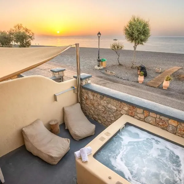 Cyclops Beach Apartments, hotel v destinaci Perivolos