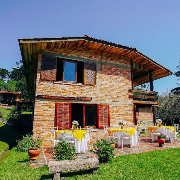 Chácara da Mainha - lazer e eventos a 30 km de Curitiba - Casa com 5 quartos 380m2 em 22 alqueires em meio a natureza preservada