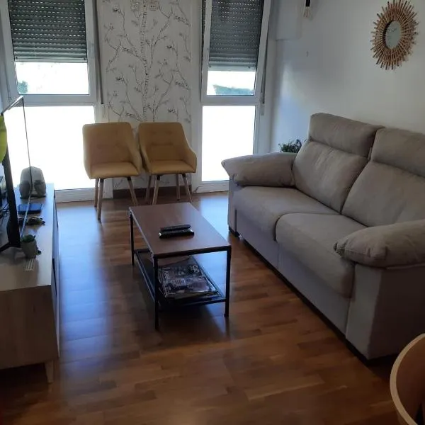 Apartamentos Parke24 - San Sebastian, отель в городе Рентерия