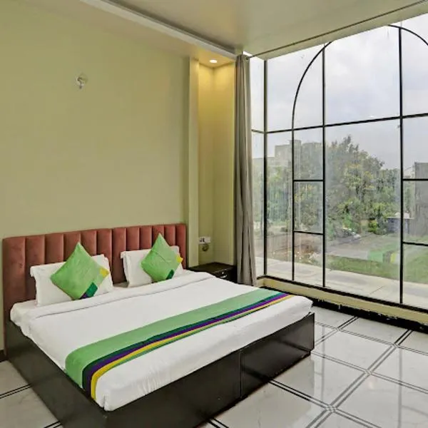 Expo View Residency, hotelli kohteessa Greater Noida