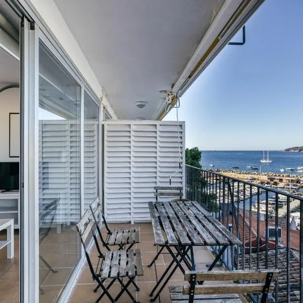 1a Linea mar port Llafranch, hotel v destinaci Llafranc