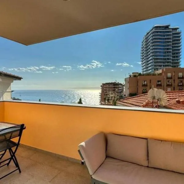 Villa Caterina, Proche Monaco et imprenable vu mer, hotel a Beausoleil