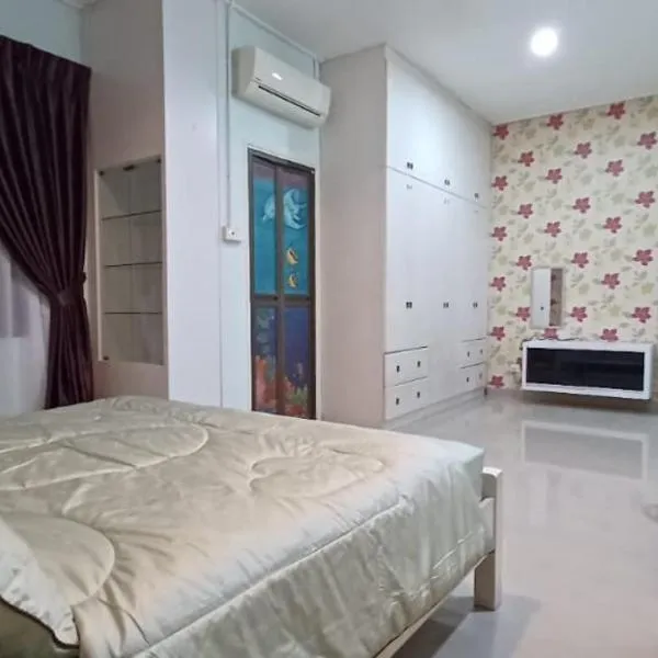 JMKT Homestay @ Bandar Seri Alam, hotel v destinaci Masai