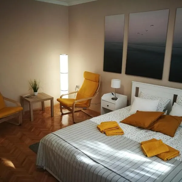 Fontana Apartman, hotel in Makó