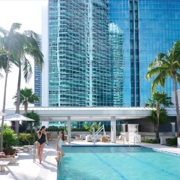 Hotel AKA Brickell، فندق في كي بيسكاين