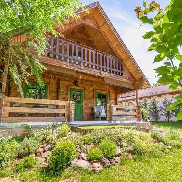 Mannana házikó, hotel en Szokolya