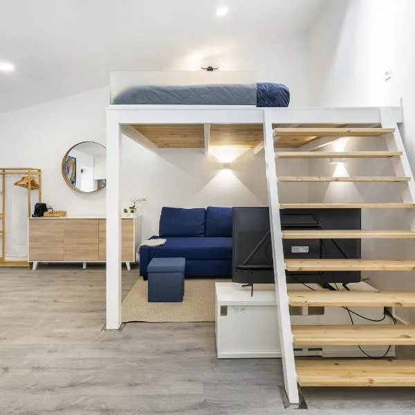 WHome Urban Escape: 1-BR w/mezzanine near Campo Ourique