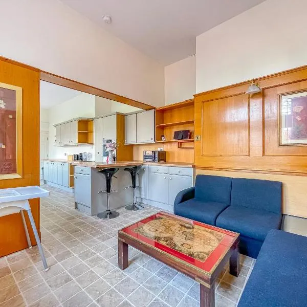 *RE9bC* For your most relaxed & Cosy stay + Free Parking + Free Fast WiFi *, hotel v destinaci Moortown