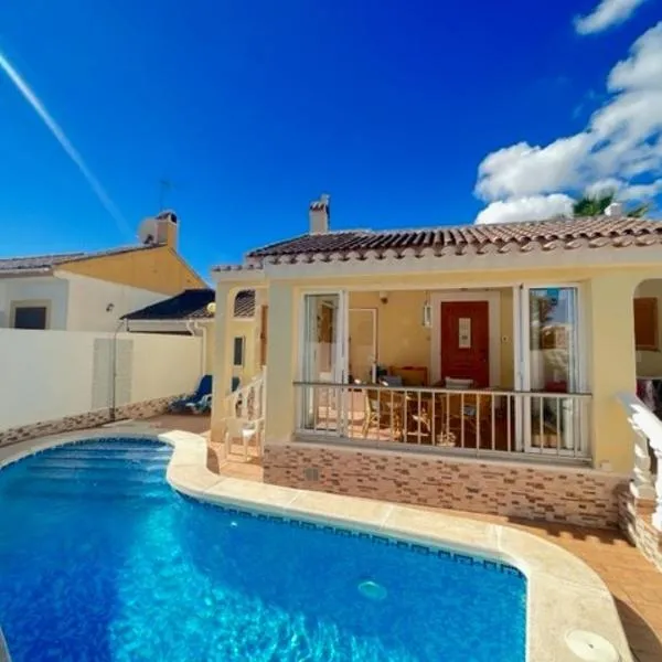 Villa Limon Playa Flamenca, hotel in Alicante