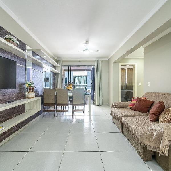 052 - Excelente apartamento em Bombas