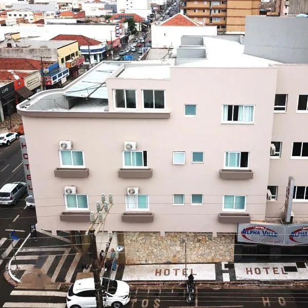 Alpha Ville Hotel, hotel in Assis
