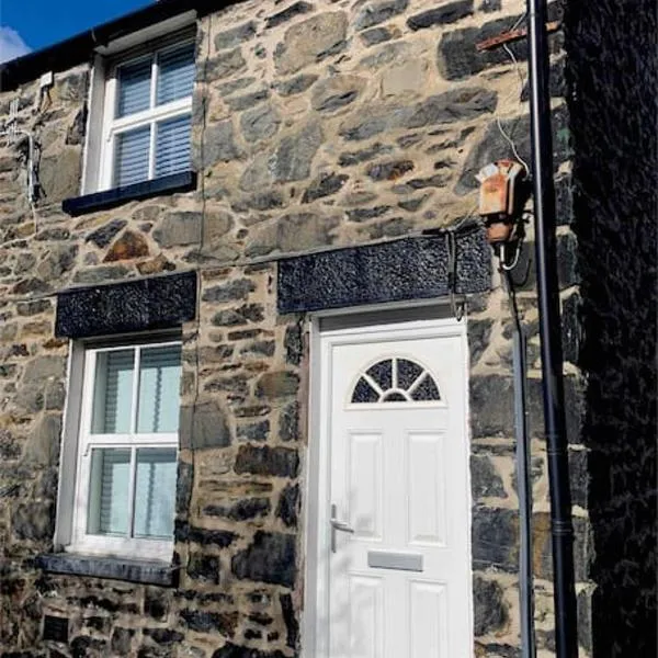 Cosy Cottage, Nr Betws y Coed.、ランウストのホテル