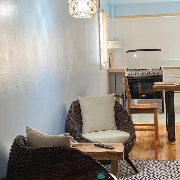 Utila Water Sports Deluxe Apt, ξενοδοχείο σε Utila