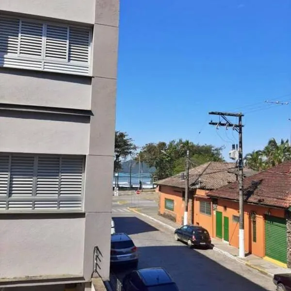 Apartamento charmoso no centro de Ubatuba, hotel em Ubatuba