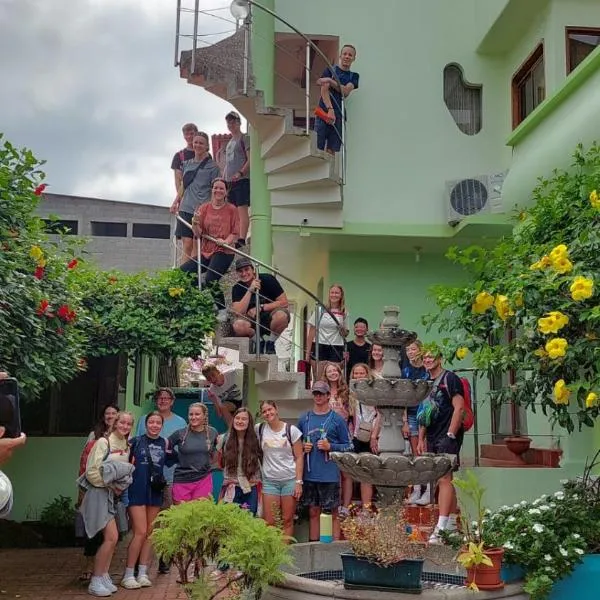 Hostal Casa Edén, hotel v destinaci Puerto Ayora