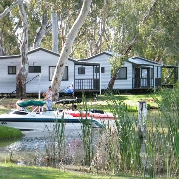 Cohuna Waterfront Holiday Park, hotel in Barham