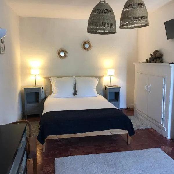 Suite en Chambre d'hôtes La Vigenna, hotel em Les Ormes