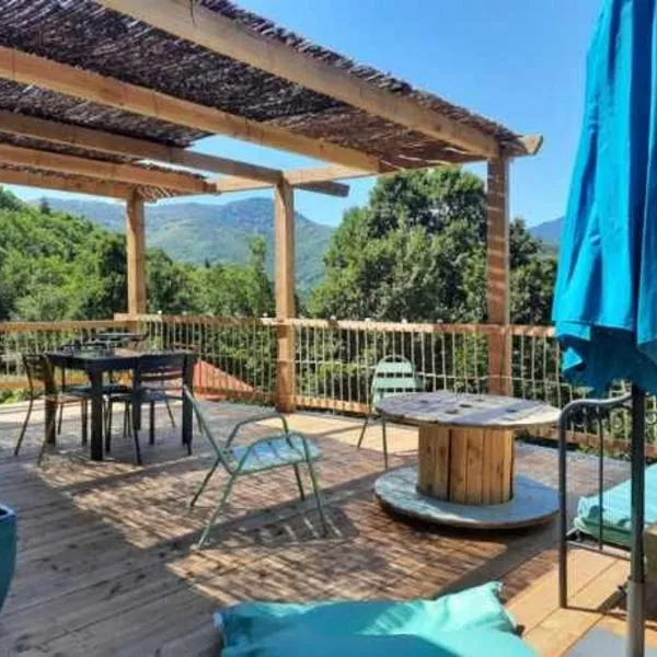 Ardèche Cottage Maison en Ardèche à Thuyets Pont du Diable, avec Terrasse avec vue, hotel v destinaci Thueyts