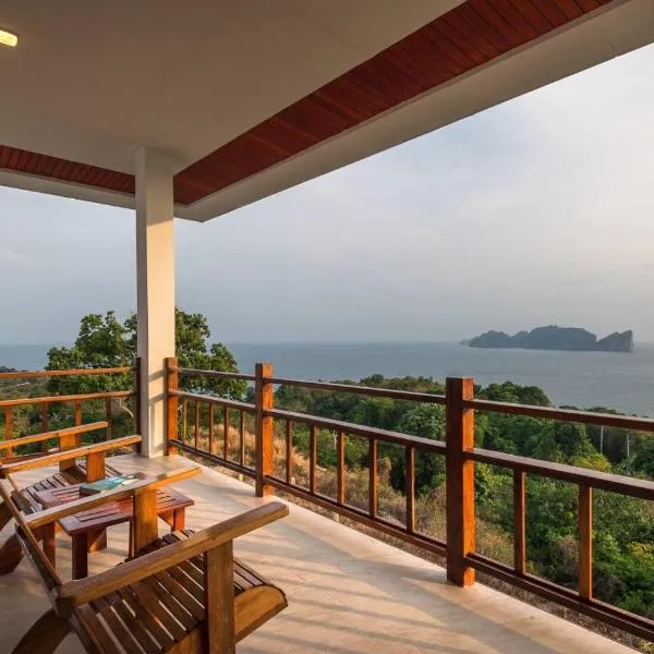 Phi Phi Mountain Beach Resort SHA Certified, готель на Фі Фі