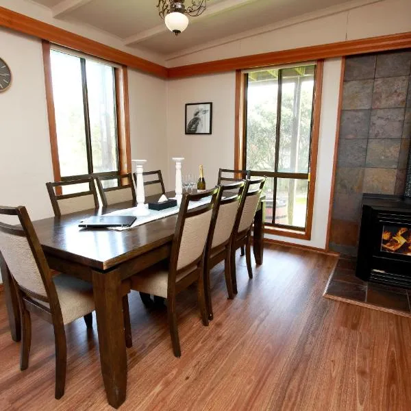 Tequila Sunset Beachfront Family Holiday Home, Bass Coast, hotel in Grantville