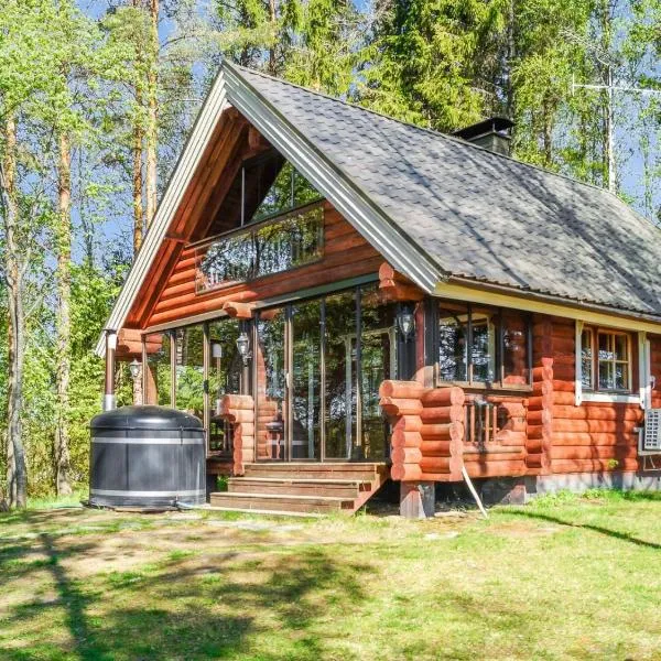 Holiday Home Huvilakoti 1 by Interhome, hotel in Salonnenä