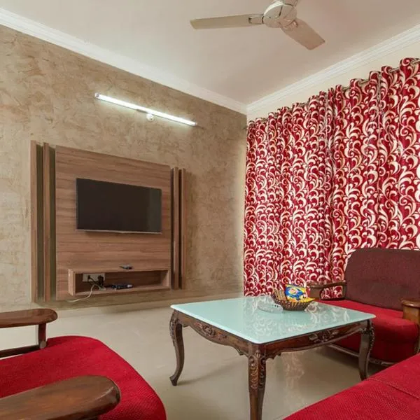 Staeg Spacious Apartment 3BHK 104, hotel in Indore