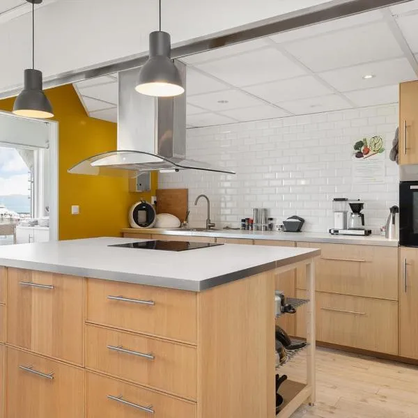 Brekstad Gjestehus AS, hotel v Brekstadu