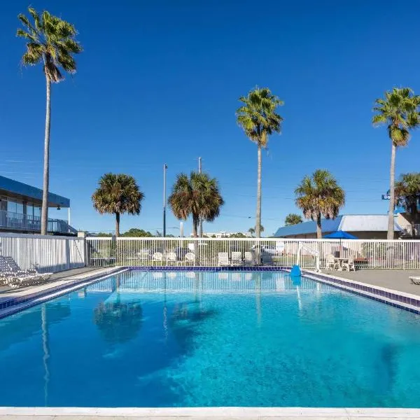 Days Inn by Wyndham Titusville Kennedy Space Center, hotel in Titusville
